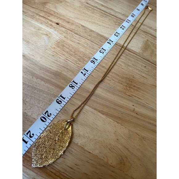 Napier Gold-Tone Real Leaf Pendant Necklace 20" Chain - Picture 5 of 9